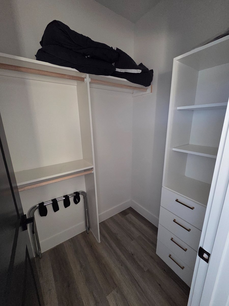 Guest closet