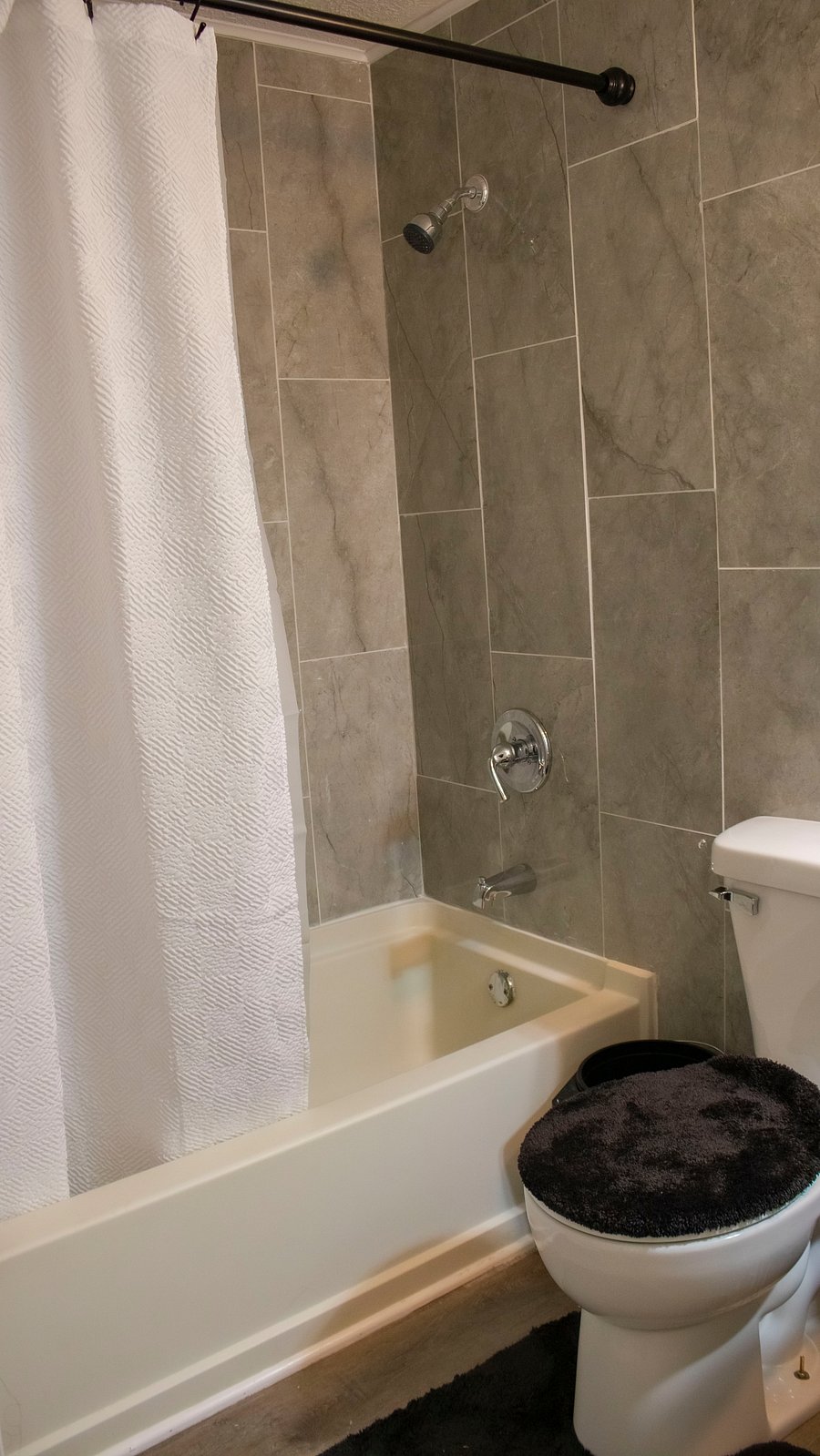 Furnished Finder property 1035080_1 photo 4