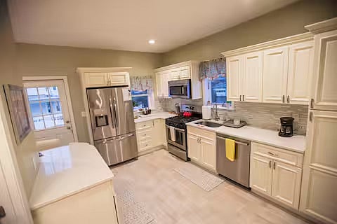 Furnished Finder property 1035086_1 photo 5