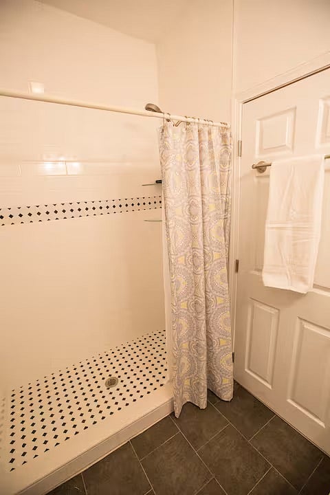 Furnished Finder property 1035086_1 photo 8