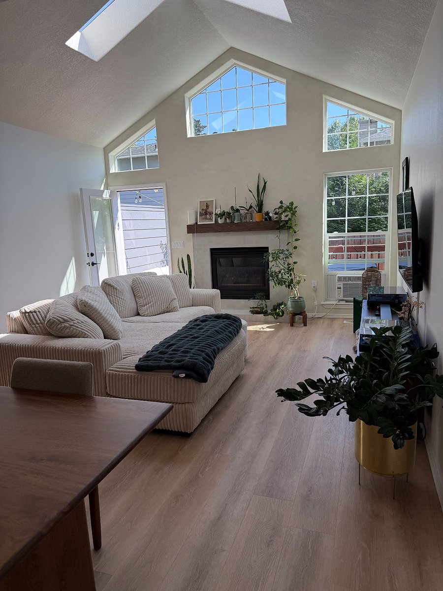 Furnished Finder property 1035096_1 photo 2