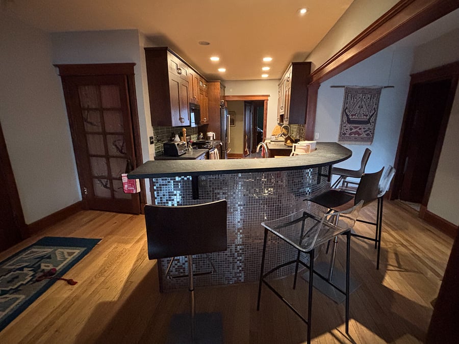 Wet bar w/ bistro stools