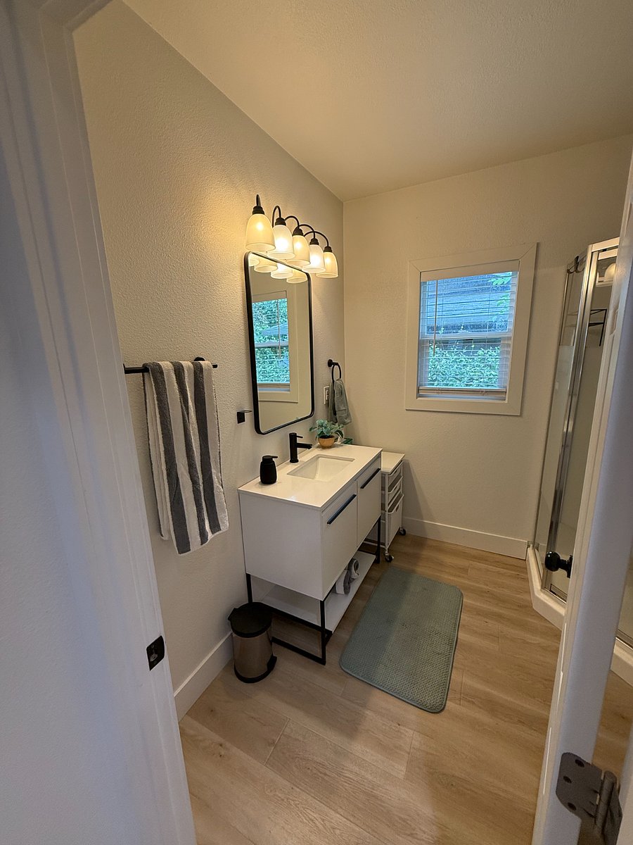 Spacious Bathroom