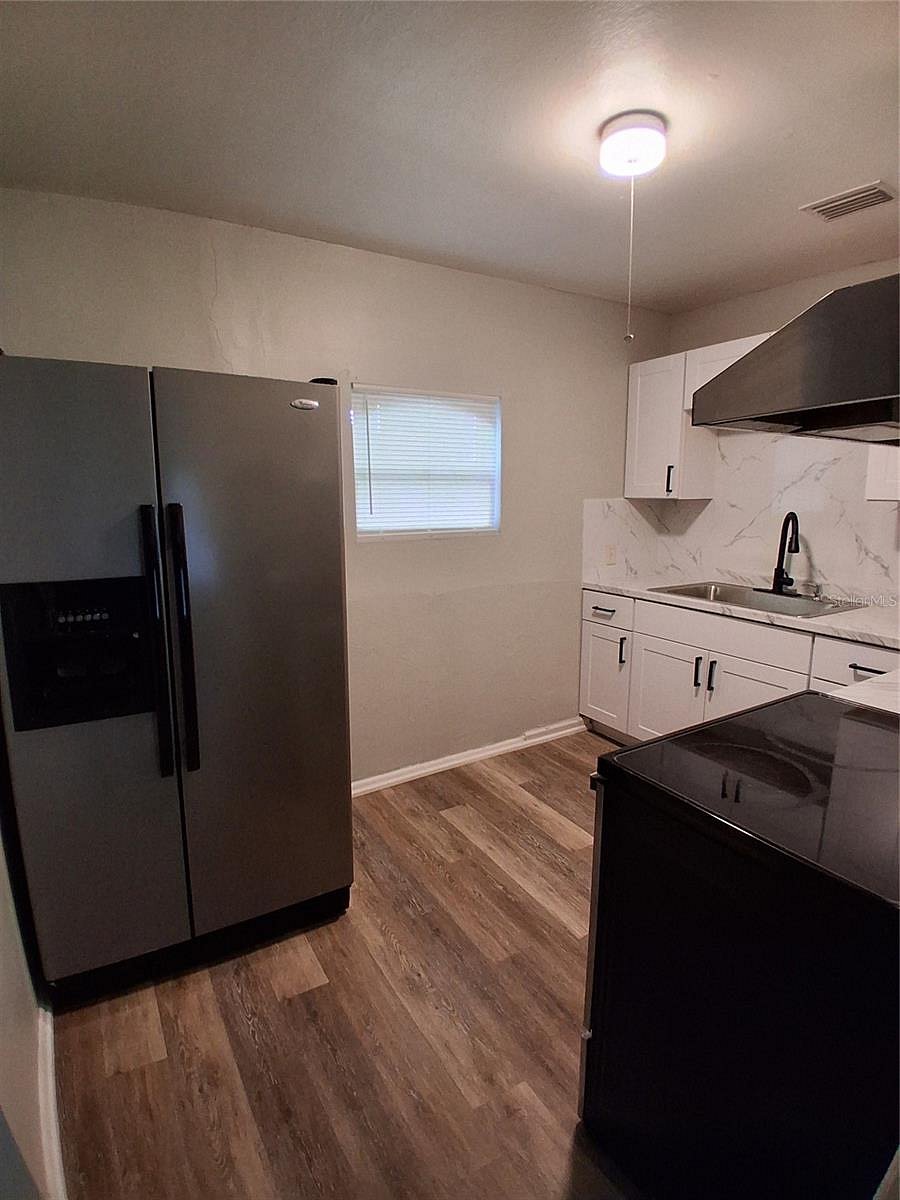 Furnished Finder property 1035125_1 photo 3