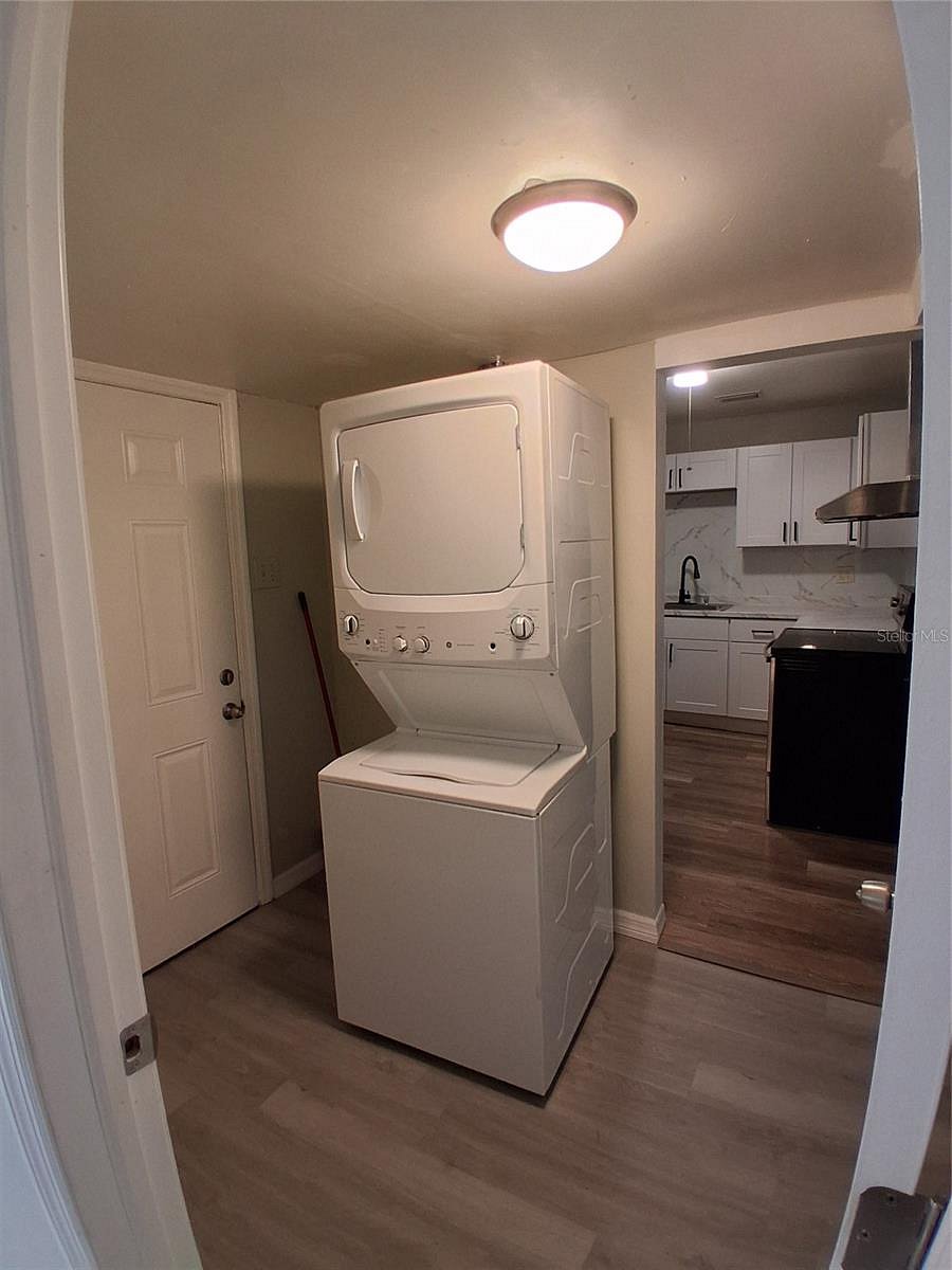 Furnished Finder property 1035125_1 photo 5