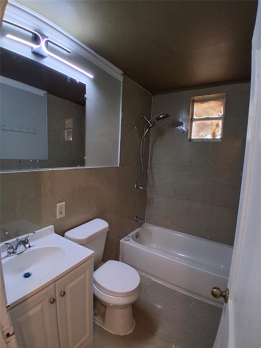 Furnished Finder property 1035125_1 photo 9