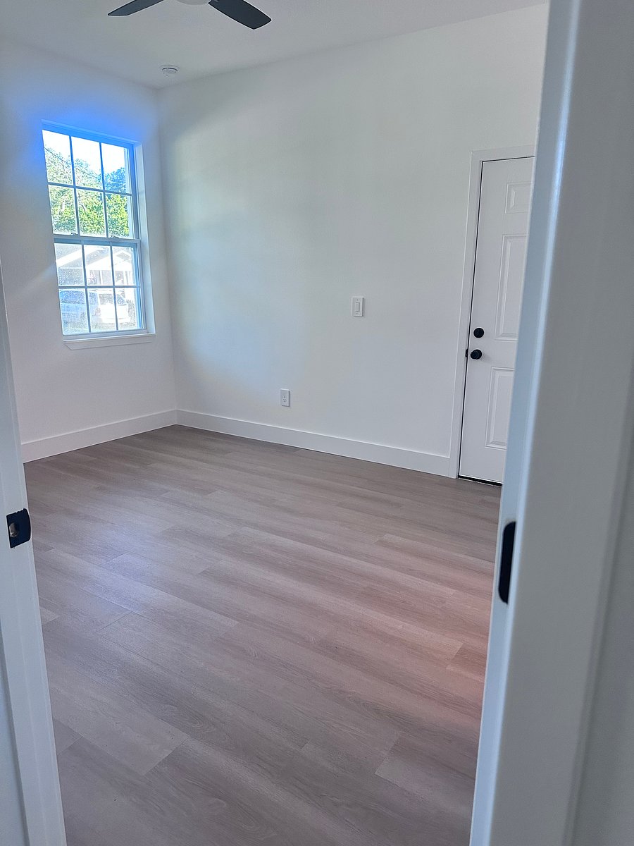 Furnished Finder property 1035127_1 photo 9