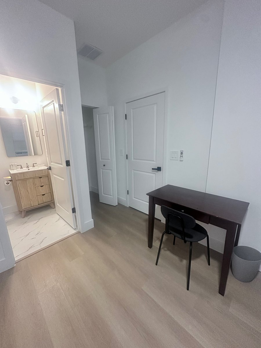 Furnished Finder property 1035127_1 photo 5