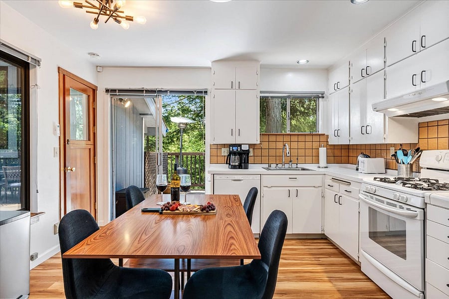 Furnished Finder property 1035142_1 photo 9