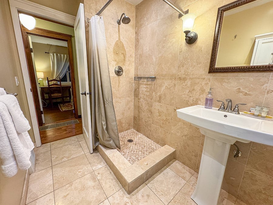 Furnished Finder property 1035143_1 photo 15