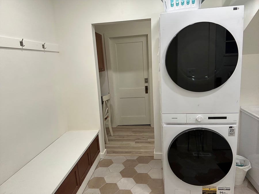Furnished Finder property 1035207_1 photo 15