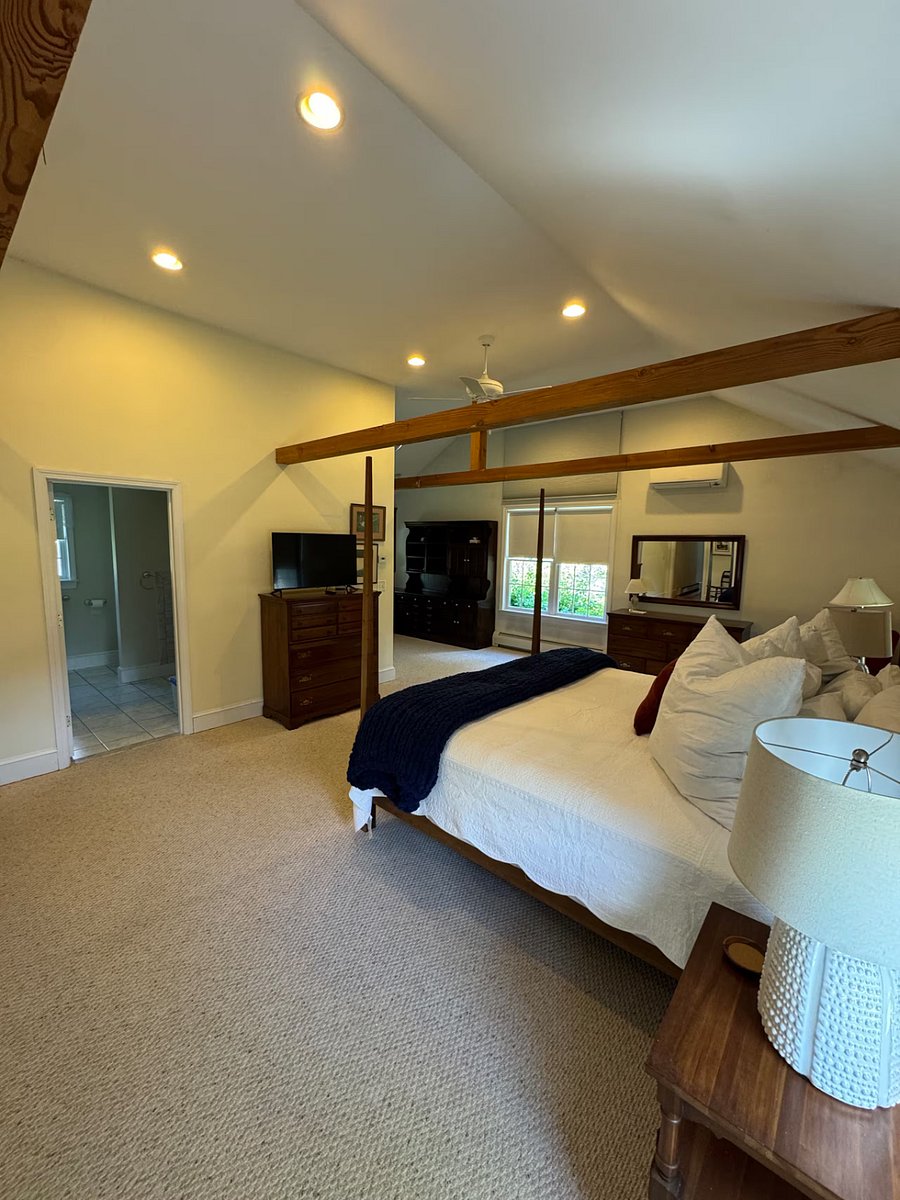 Furnished Finder property 1035227_1 photo 17