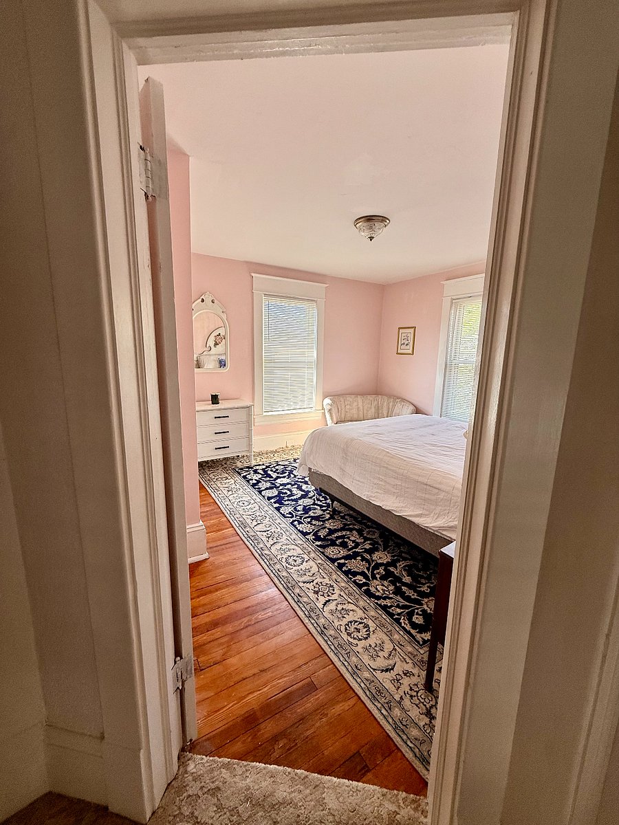 Furnished Finder property 1035258_1 photo 15