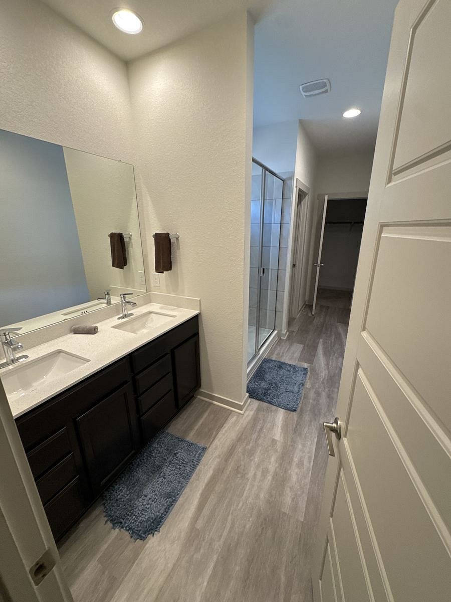 Furnished Finder property 1035259_1 photo 1