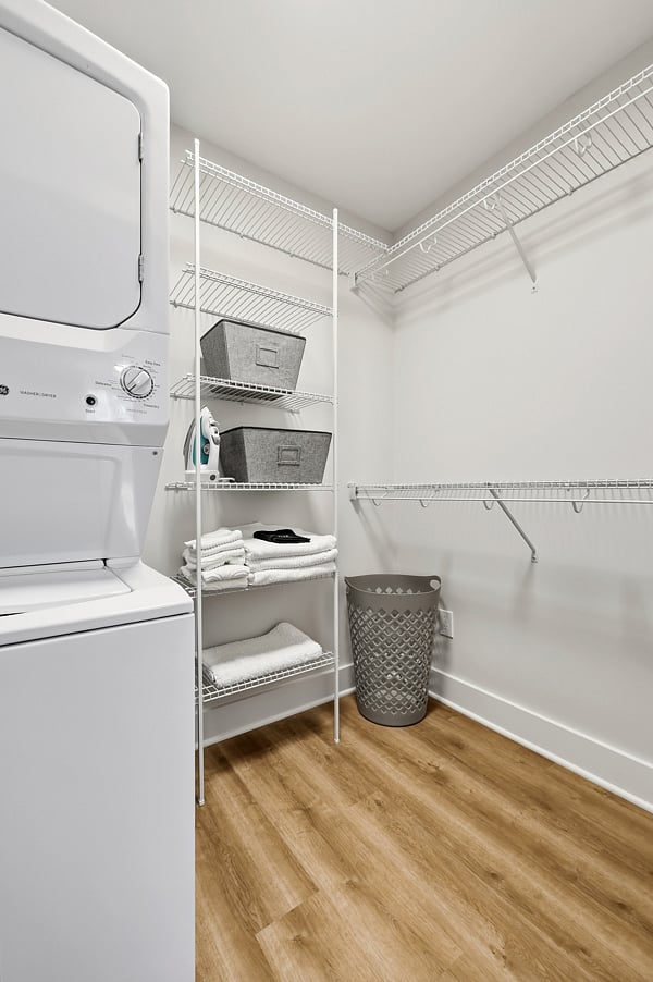 Furnished Finder property 1035276_2 photo 9