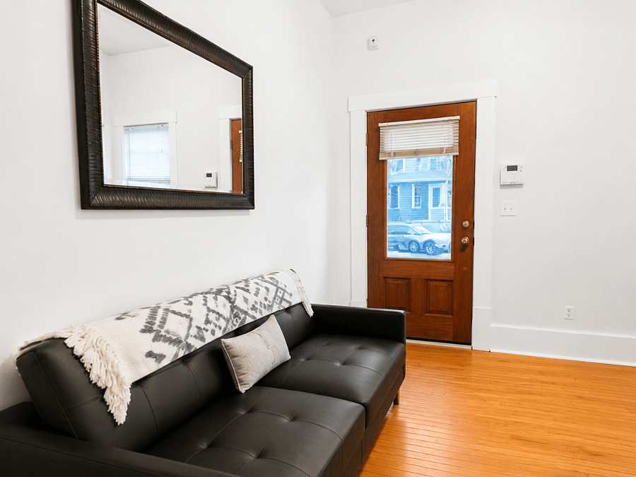 Furnished Finder property 1035318_1 photo 2