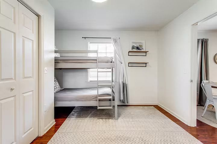 Furnished Finder property 1035405_1 photo 23