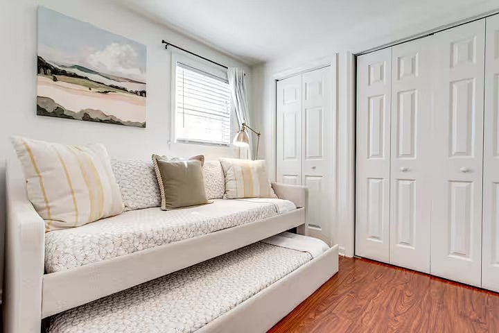 Furnished Finder property 1035405_1 photo 27