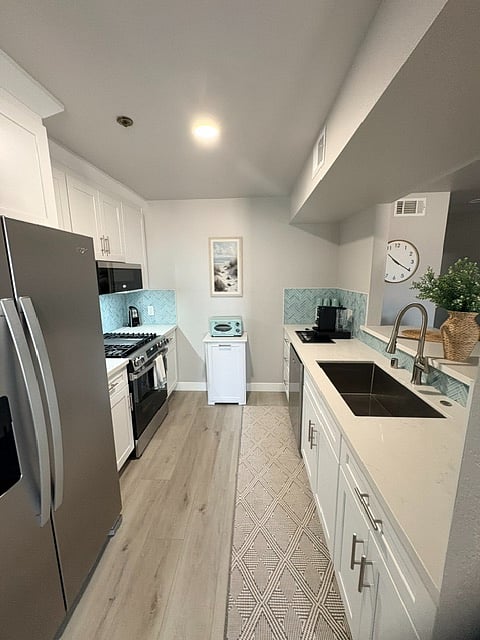 Furnished Finder property 1035429_1 photo 3