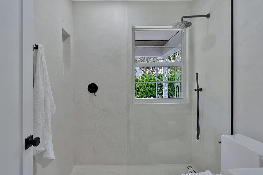 Mircocement shower.
