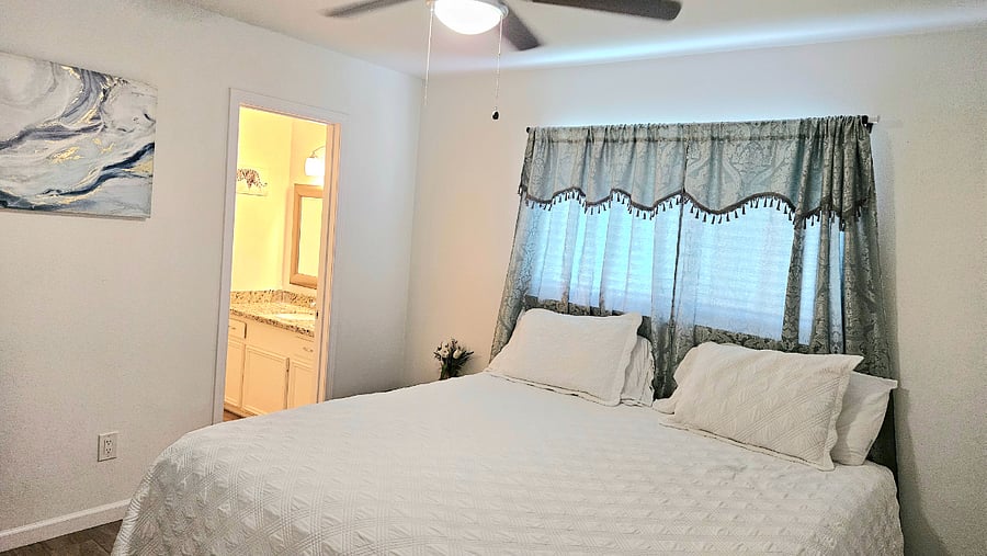 Furnished Finder property 1035436_1 photo 8