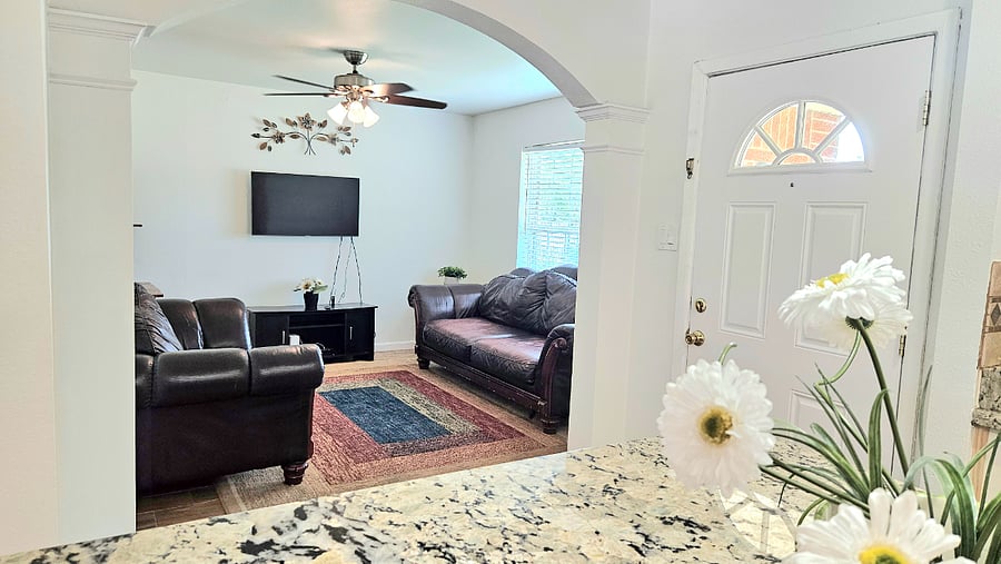 Furnished Finder property 1035436_1 photo 10