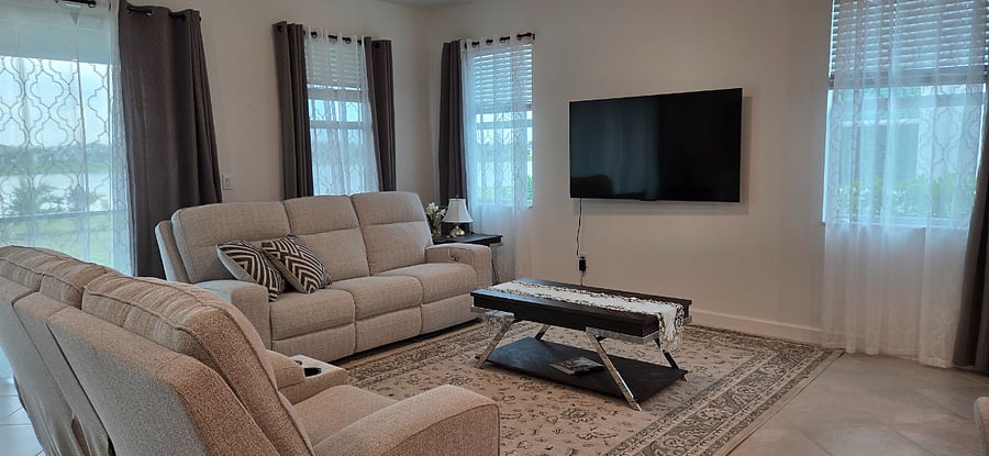 Furnished Finder property 1035460_1 photo 5