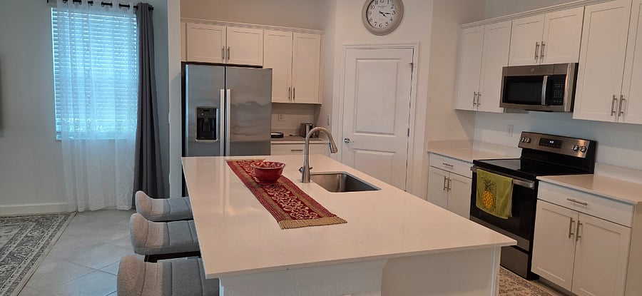 Furnished Finder property 1035460_1 photo 9
