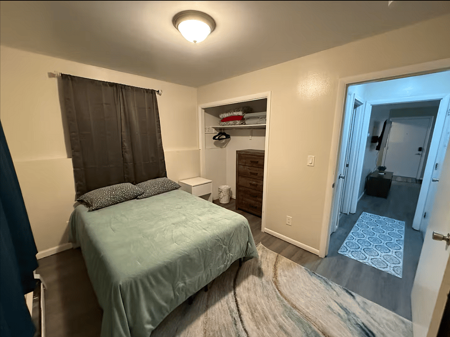 Furnished Finder property 1035508_3 photo 9