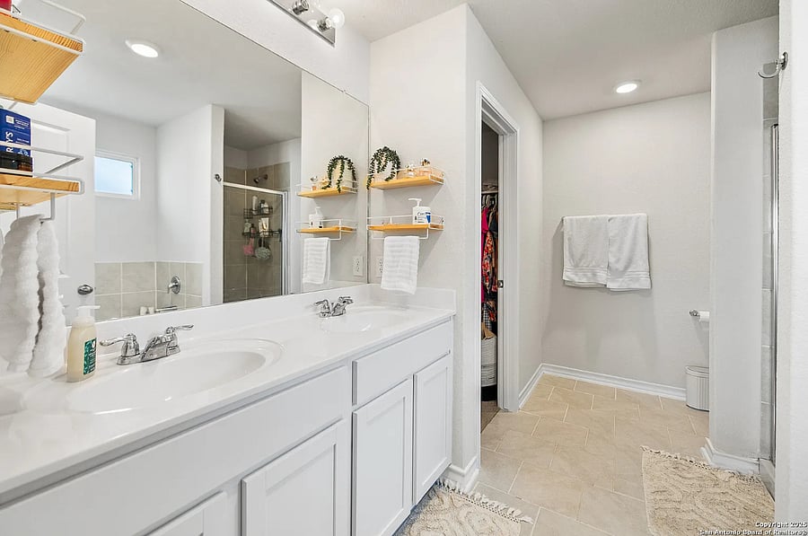 Furnished Finder property 1035524_1 photo 23