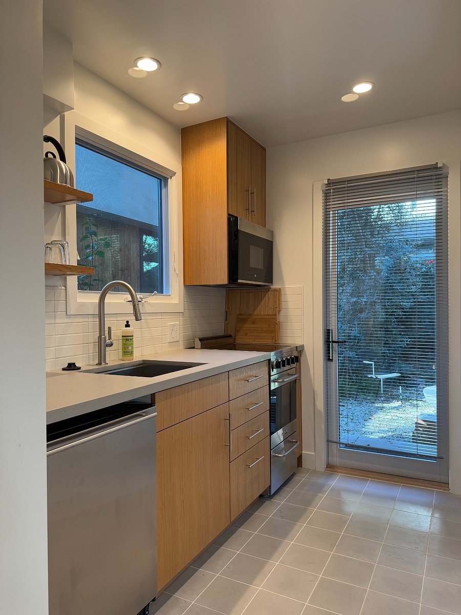 Furnished Finder property 1035533_1 photo 7