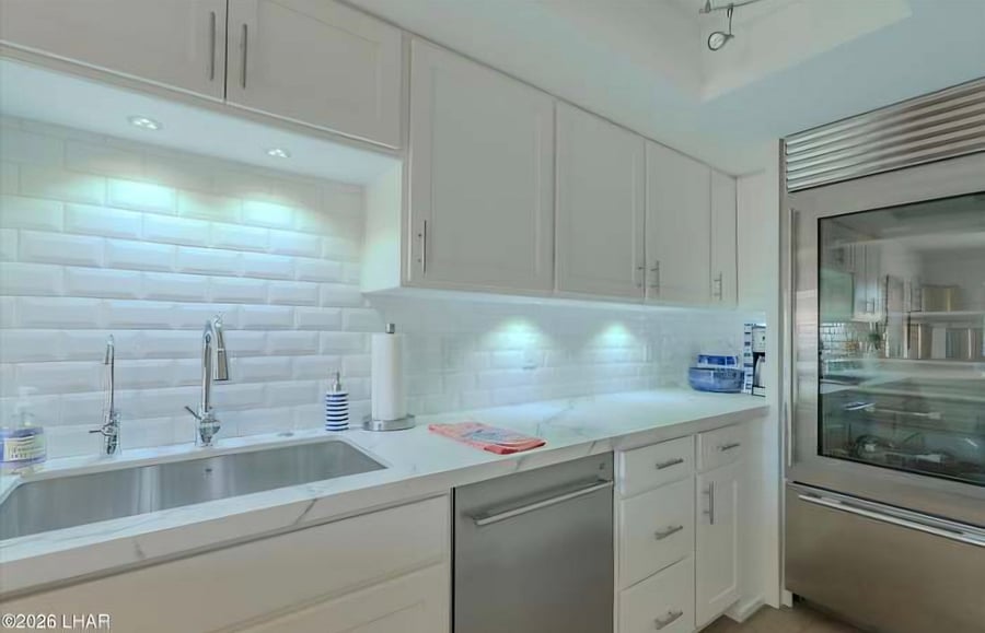 Furnished Finder property 1035558_1 photo 11