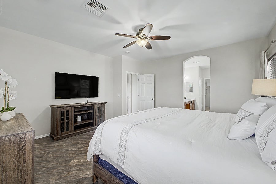 Furnished Finder property 1035566_1 photo 36