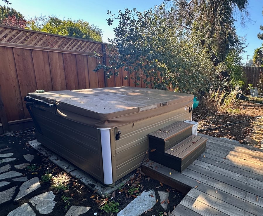Hot-tub