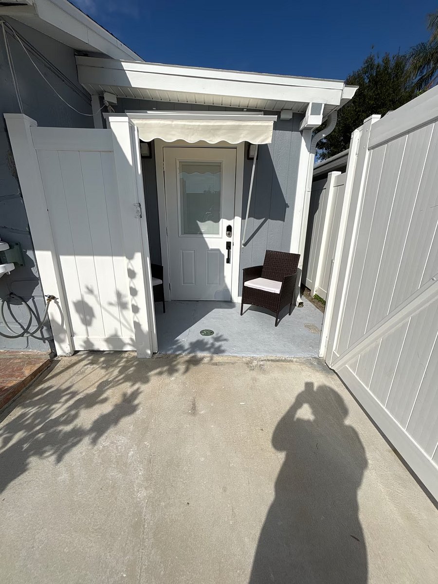 Furnished Finder property 1035627_1 photo 2