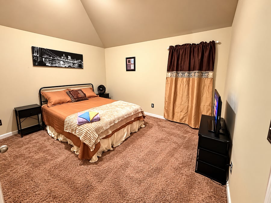 Furnished Finder property 1035635_1 photo 25