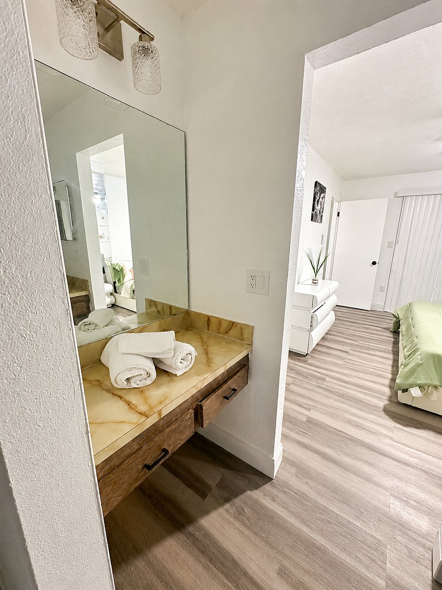 Furnished Finder property 1035683_1 photo 13