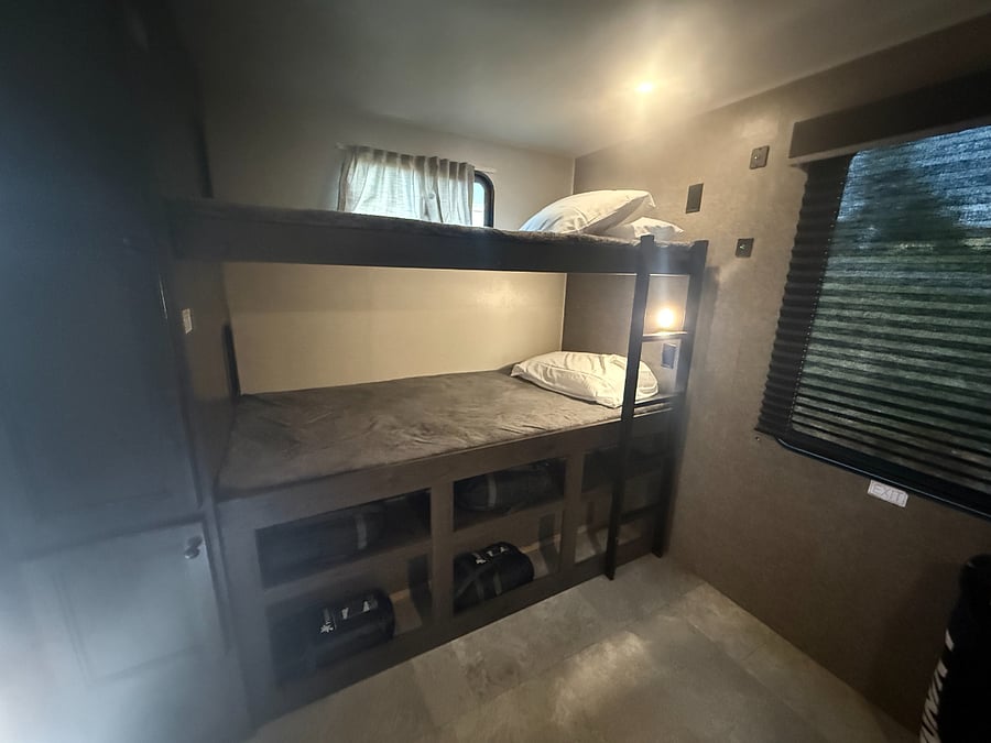 Furnished Finder property 1035695_1 photo 2