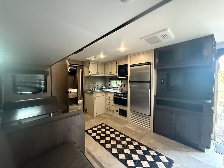 Furnished Finder property 1035695_1 photo 6