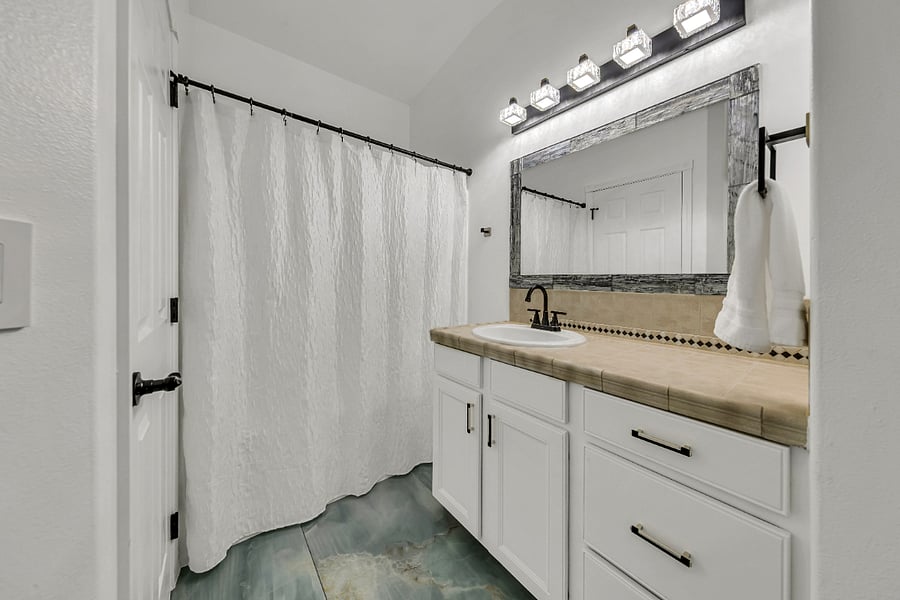 Furnished Finder property 1035701_1 photo 27
