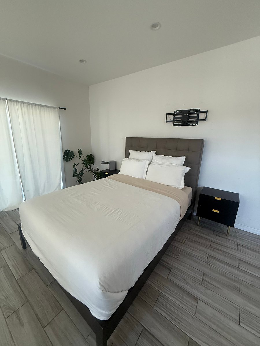 Furnished Finder property 1035707_1 photo 16