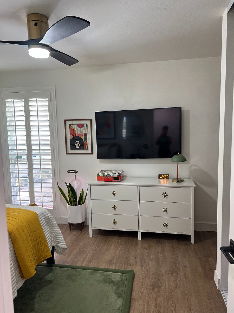 Plenty of space to unpack and stay awhile.