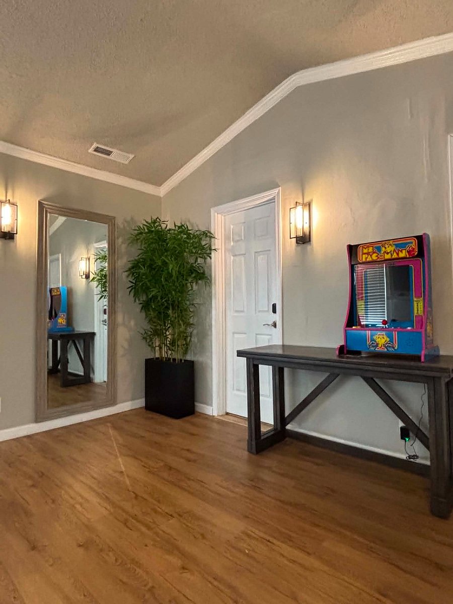 Furnished Finder property 1035709_1 photo 3