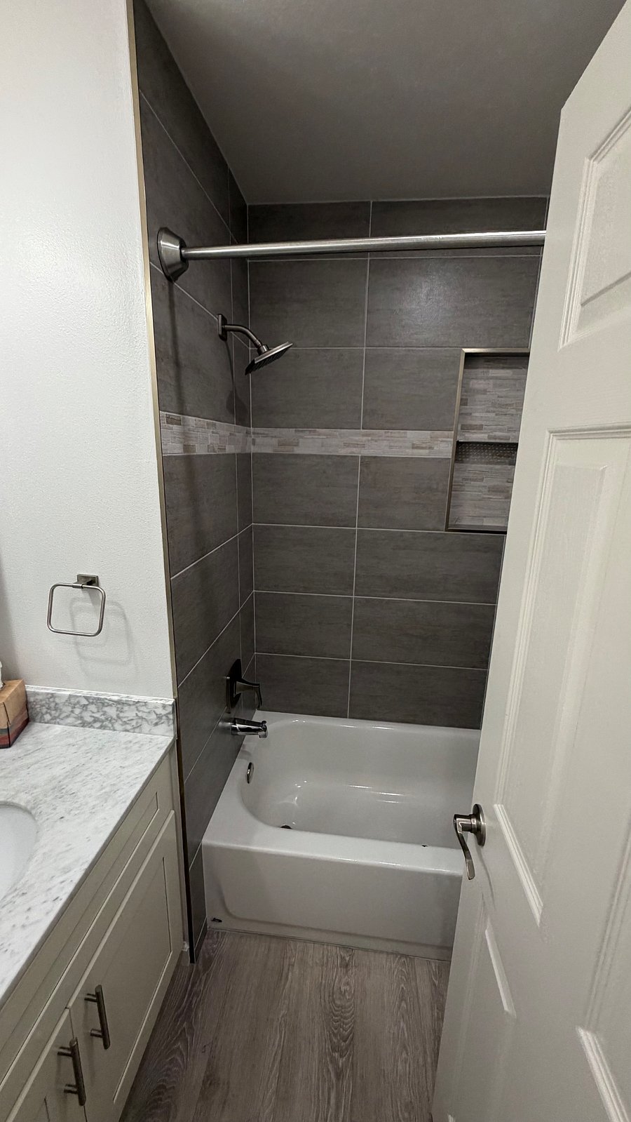 Furnished Finder property 1035716_1 photo 9