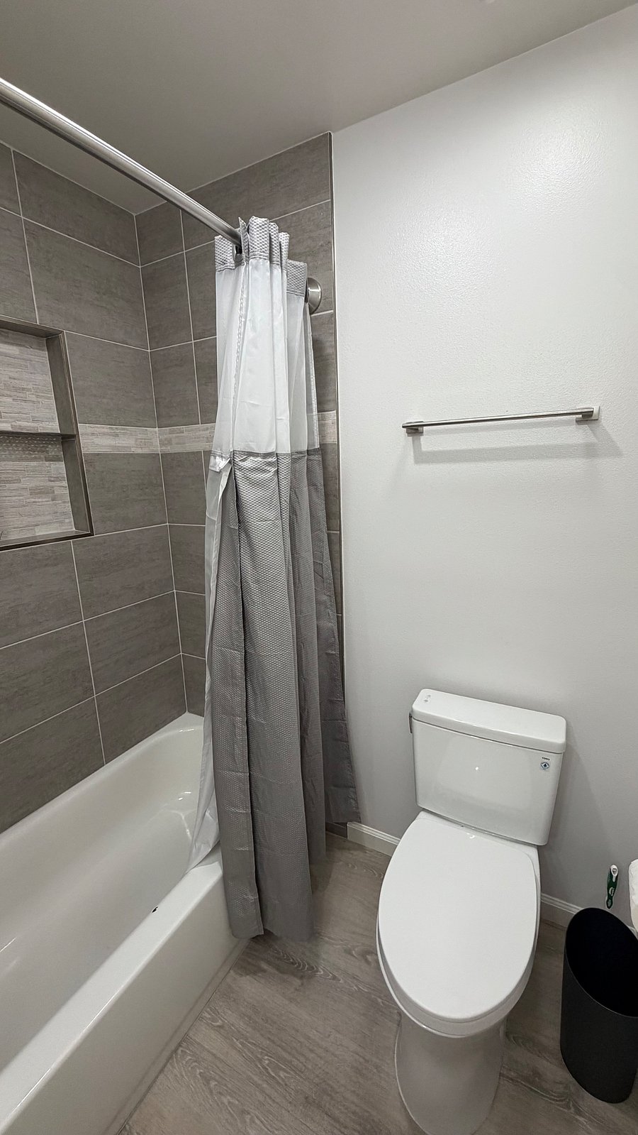 Furnished Finder property 1035716_1 photo 10