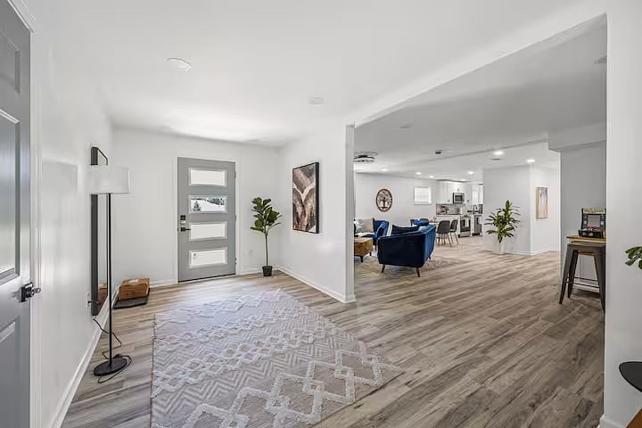 Furnished Finder property 1035727_1 photo 3