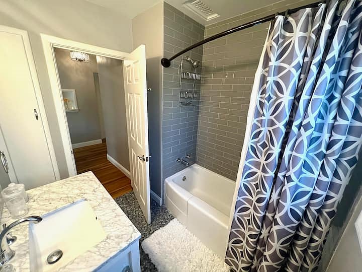 Furnished Finder property 1035740_1 photo 18
