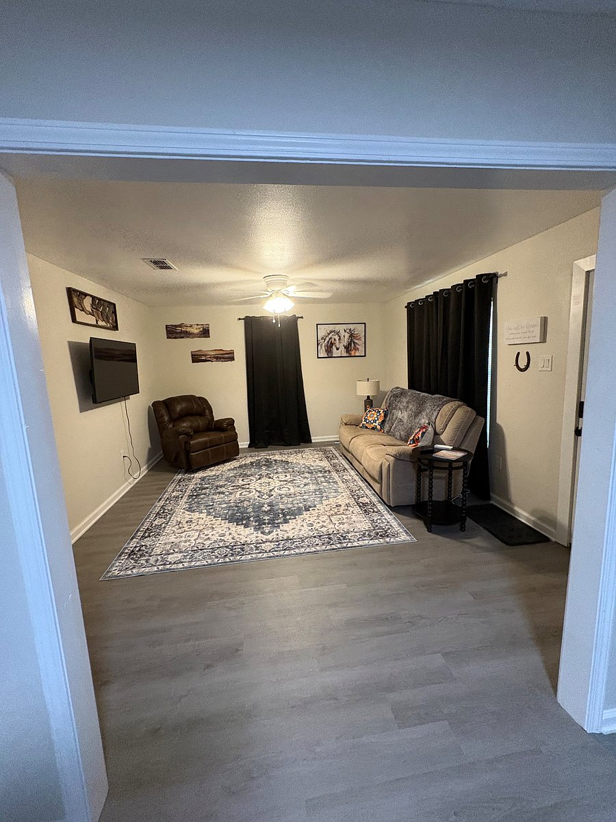 Furnished Finder property 1035742_1 photo 9