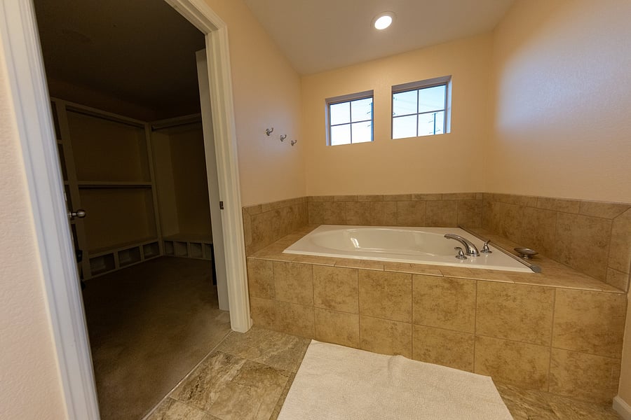 Furnished Finder property 1035744_1 photo 17