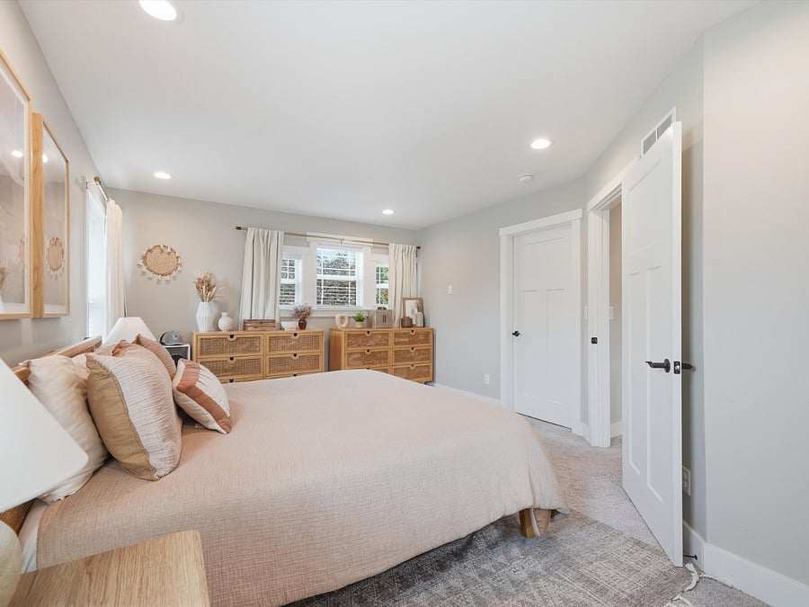 Furnished Finder property 1035756_1 photo 17